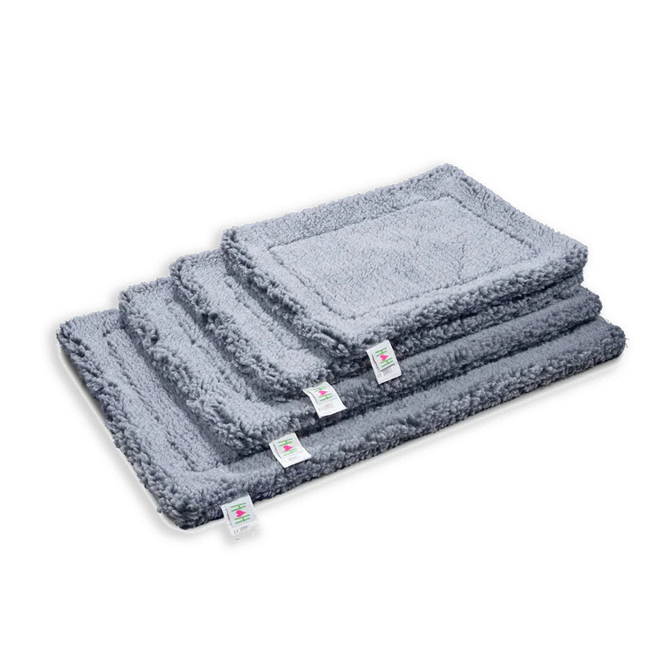 HuggleHounds Fleece Mat Gray for Dogs & Cats (Medium, 23" L x 36" W)