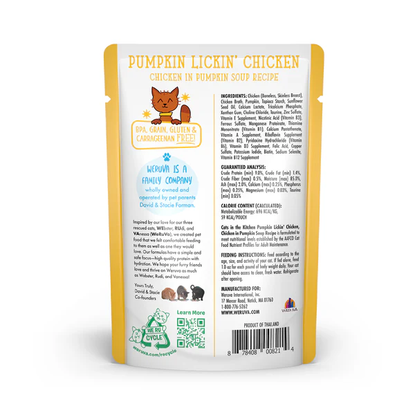 ווערואַ קאַץ אין דער קיך פּאַמפּקין ליקין' הינדל