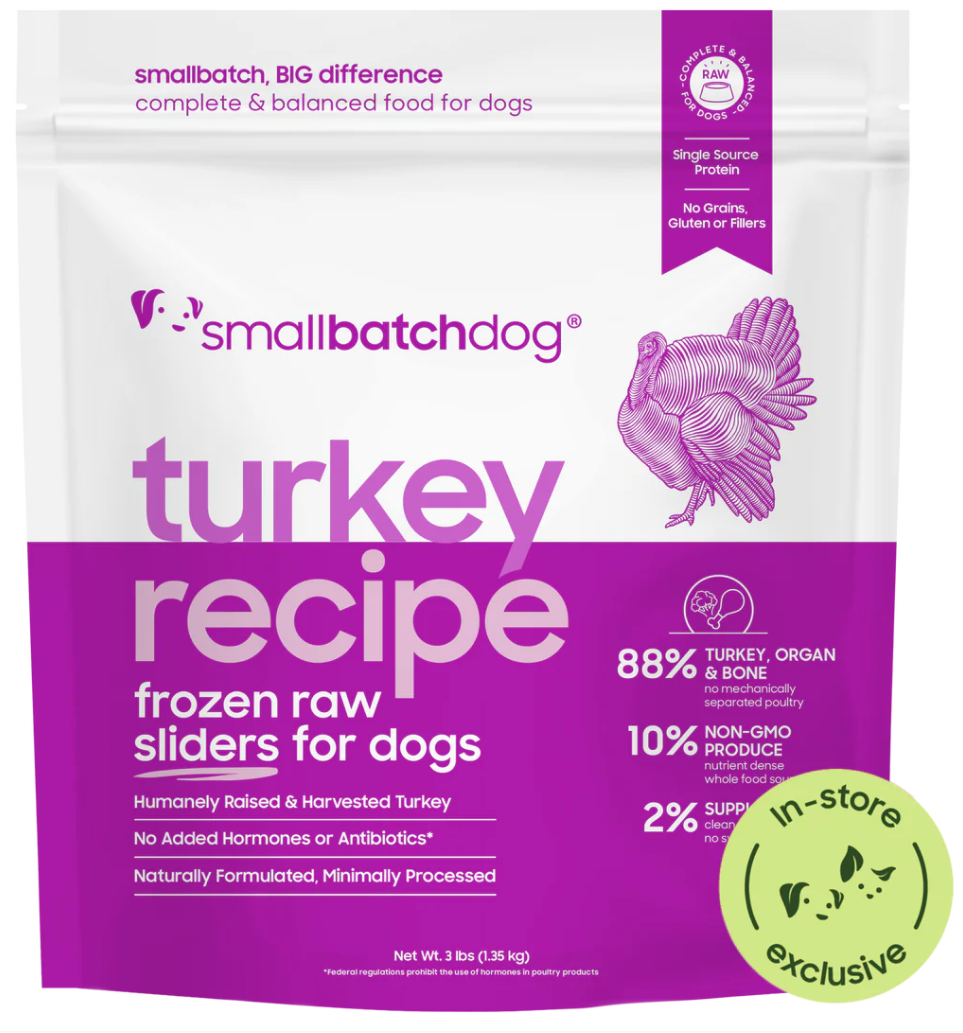 Comida cruda congelada para perros en lotes pequeños, hamburguesas de pavo